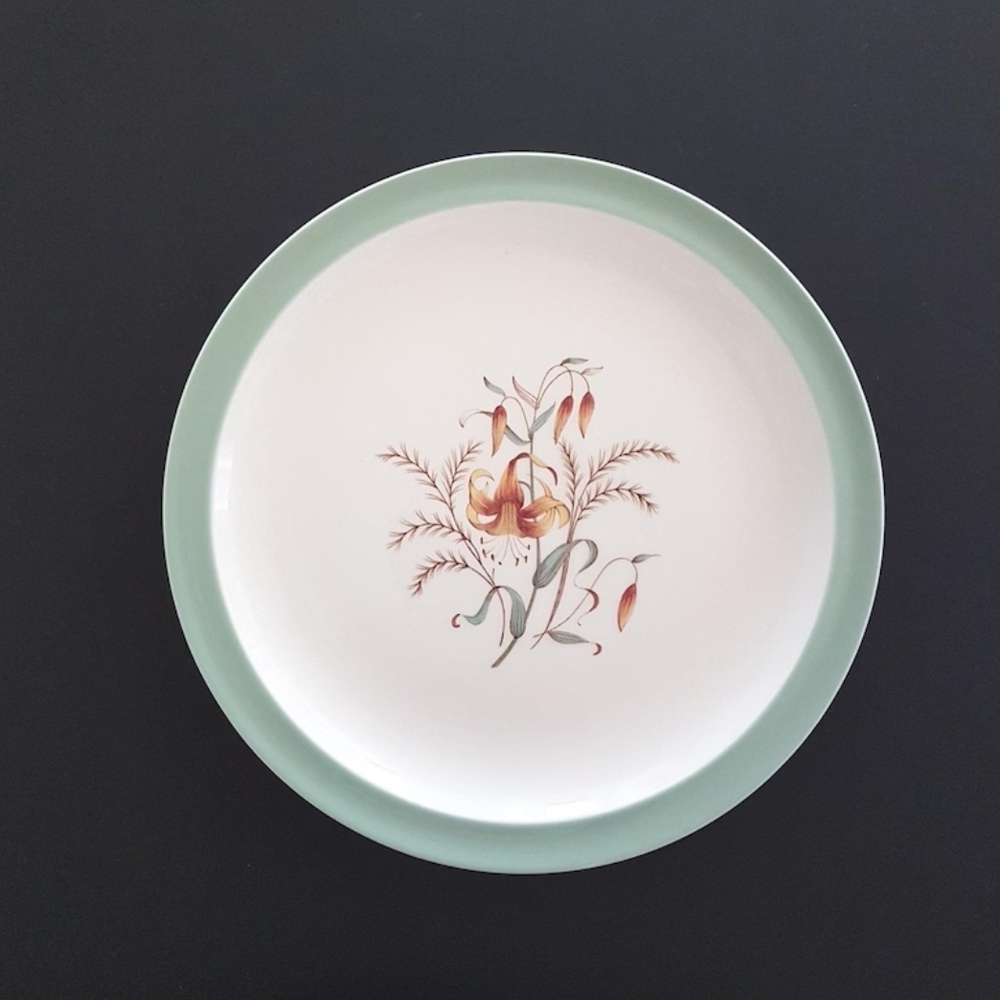 4pc Vintage Wedgwood Tiger Lily Dinner Plates with Aqua Blue Band